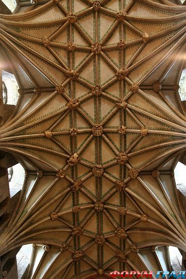 Tewkesbury Abbey/Приходская церковь Св. Марии Девы