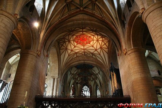 Tewkesbury Abbey/Приходская церковь Св. Марии Девы