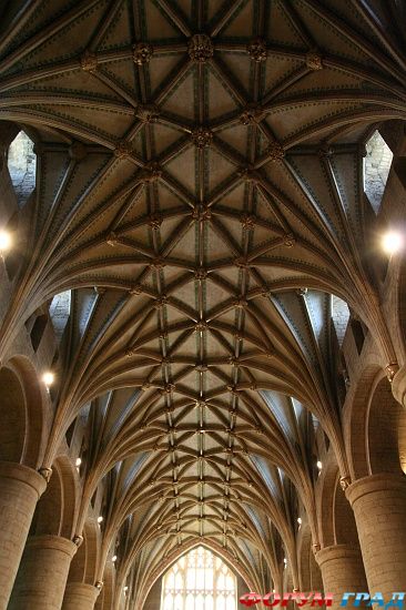 Tewkesbury Abbey/Приходская церковь Св. Марии Девы