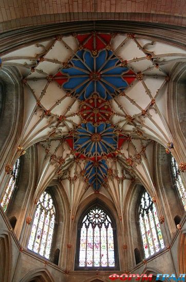 Tewkesbury Abbey/Приходская церковь Св. Марии Девы