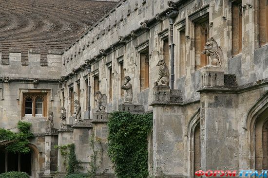 In the Footsteps of C.S. Lewis, Oxford