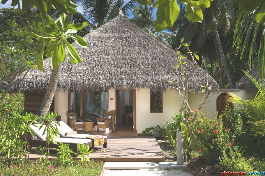 luxury-resort-maldives-04