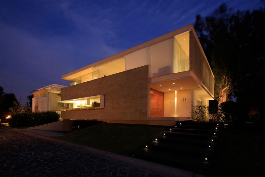 godoy-house-by-hernandez-silva-arquitectos