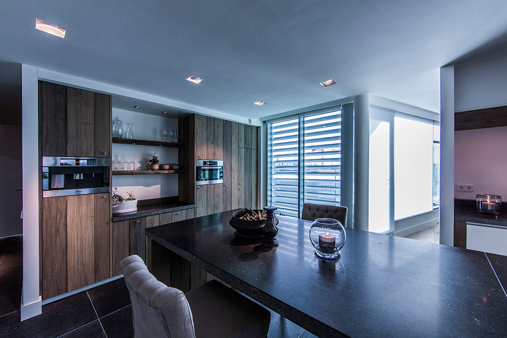 sky-box-apartment-13