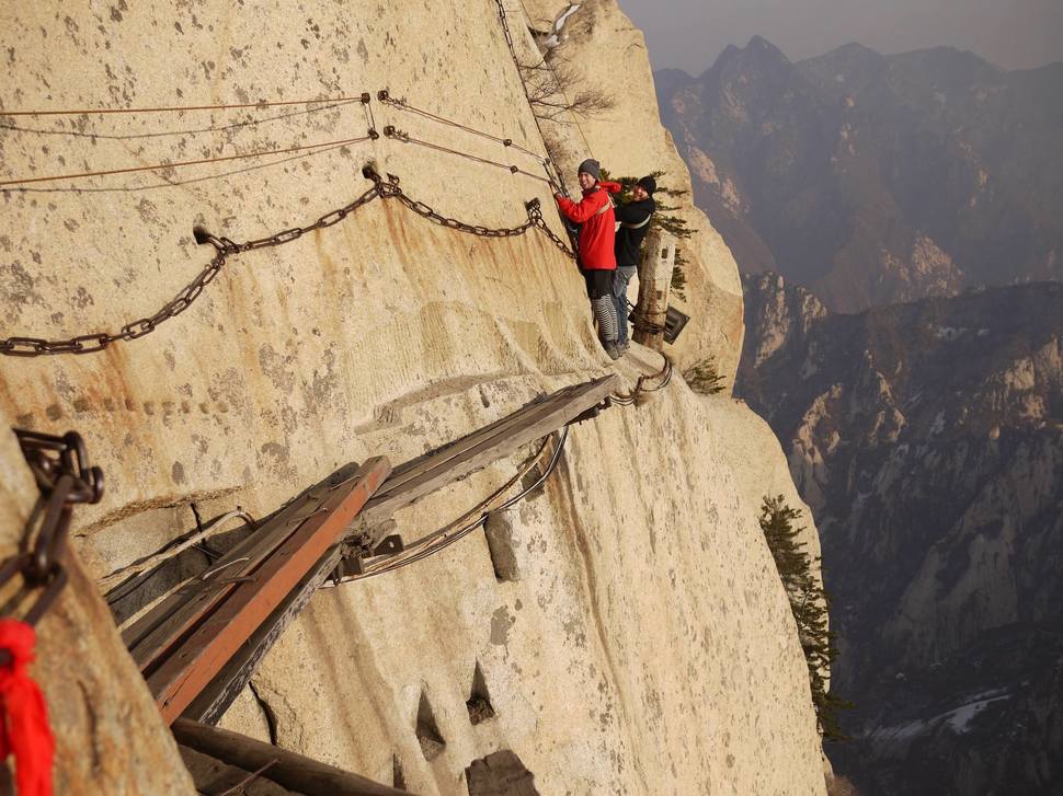 15 places created by people and life-threatening-02
