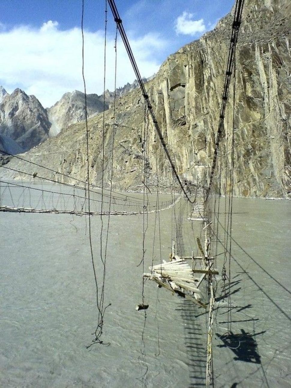 15 places created by people and life-threatening-06