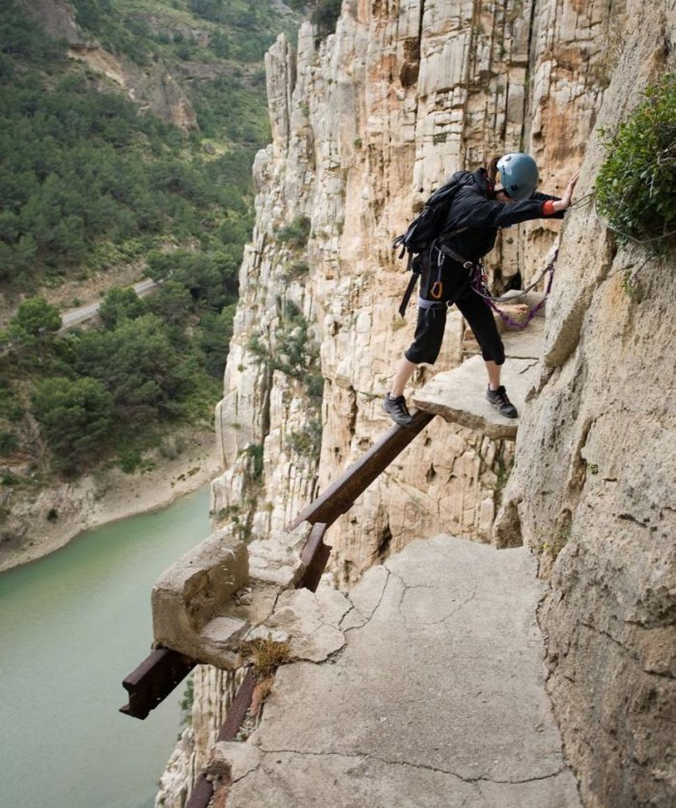 15 places created by people and life-threatening-44