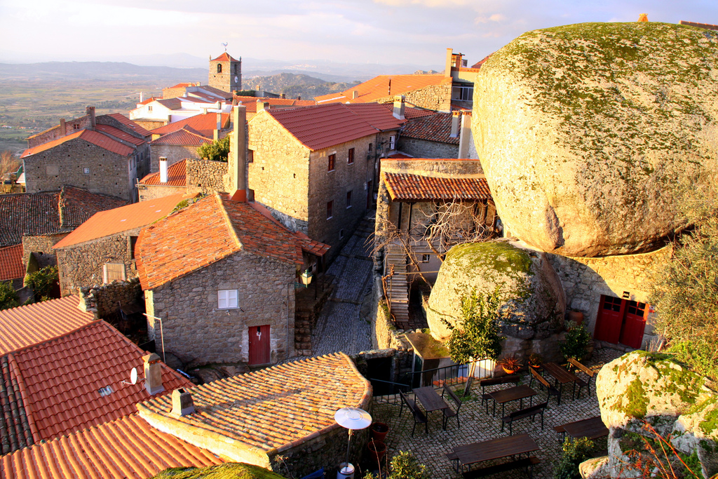 25 most beautiful small cities in the world-08