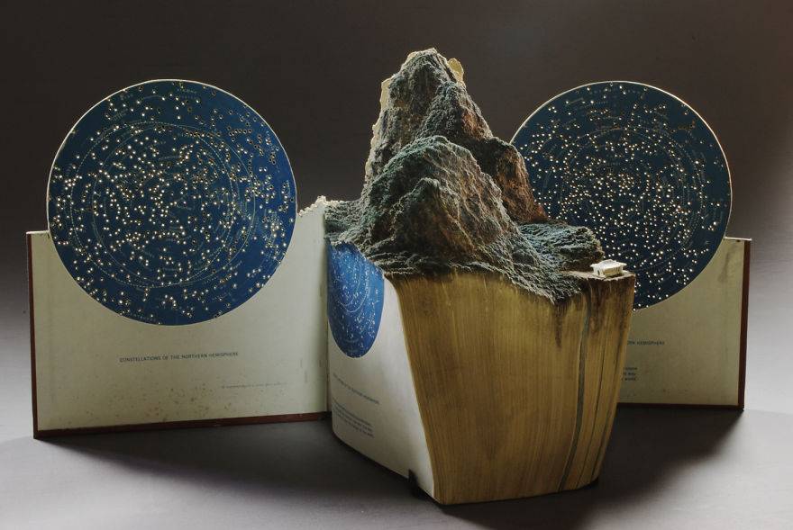 45 beautiful examples of book sculptures-04