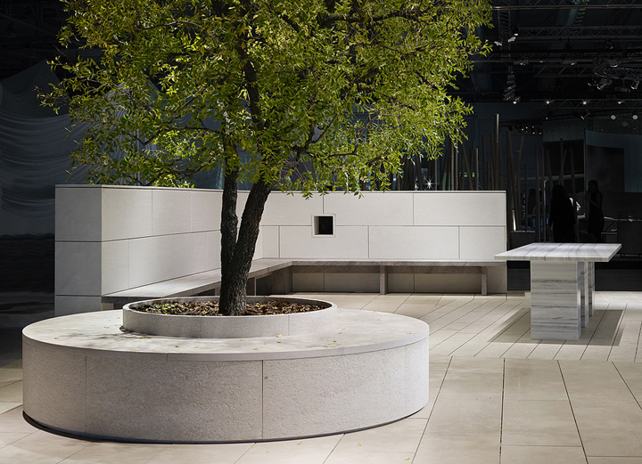 art installation la piazza from aldo cibic-06