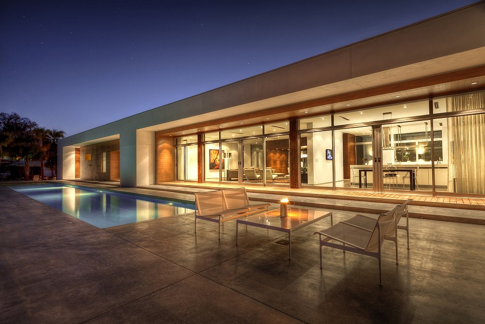 beauty of posh lakehouse in florida-01