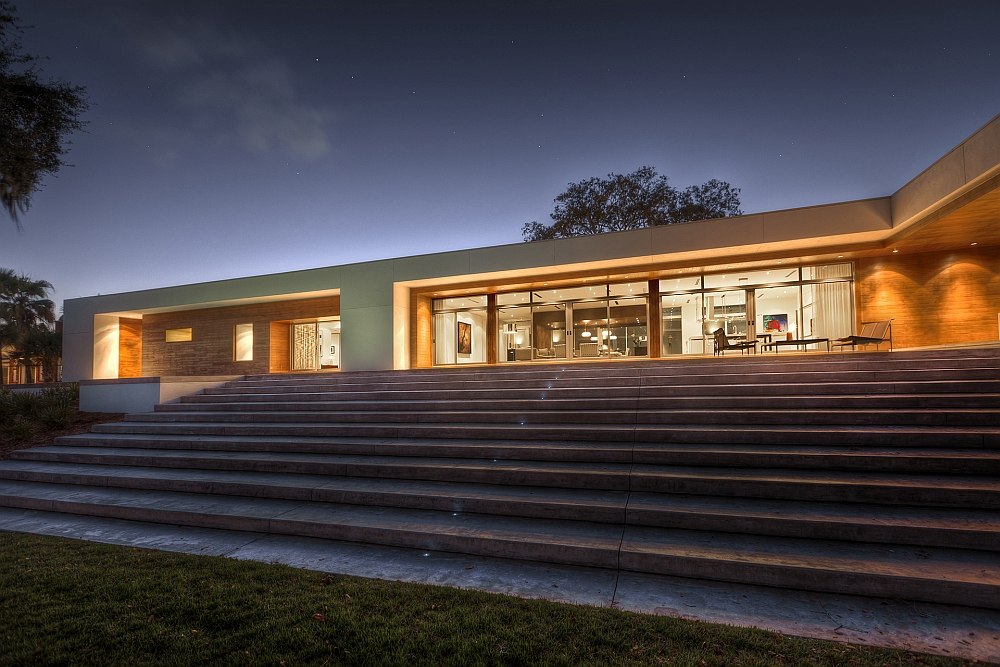 beauty of posh lakehouse in florida-06