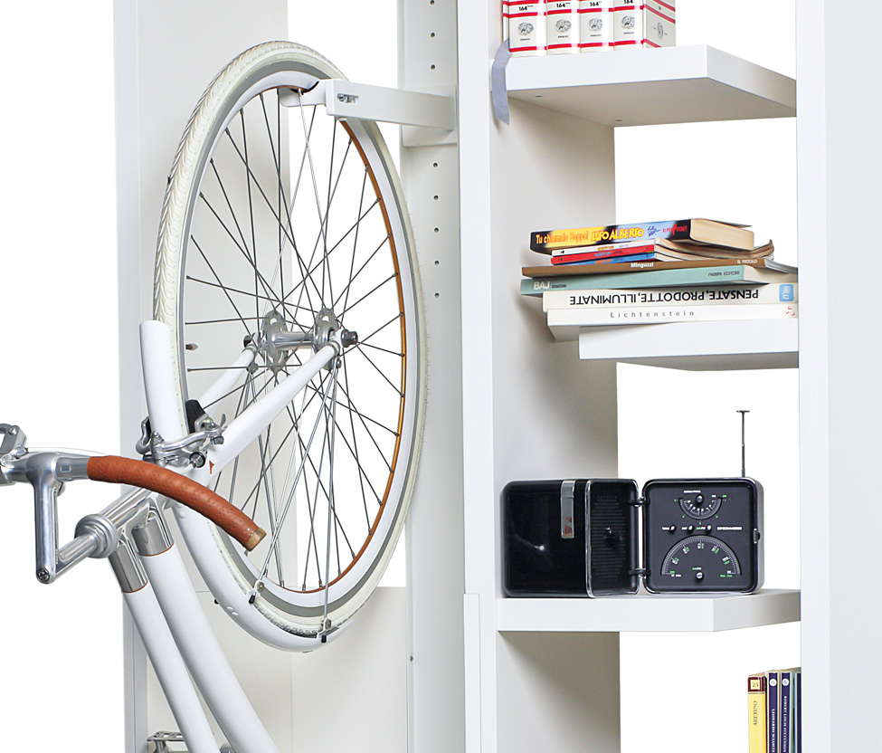 book shelf with fastening for the bicycle-02