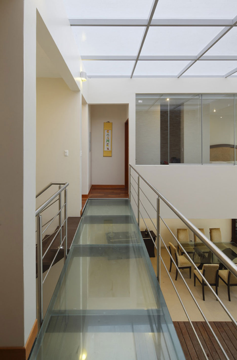 conceptual cristal house in peru-03