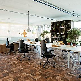 creative options comfortable and stylish offices-16