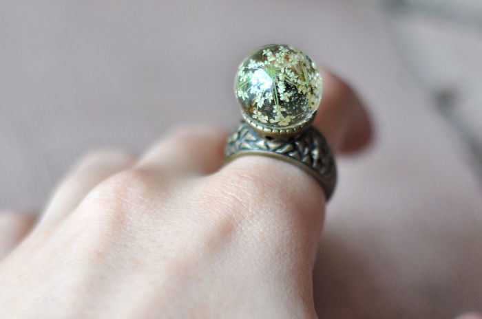 delicate rings with magical scenes inside-10