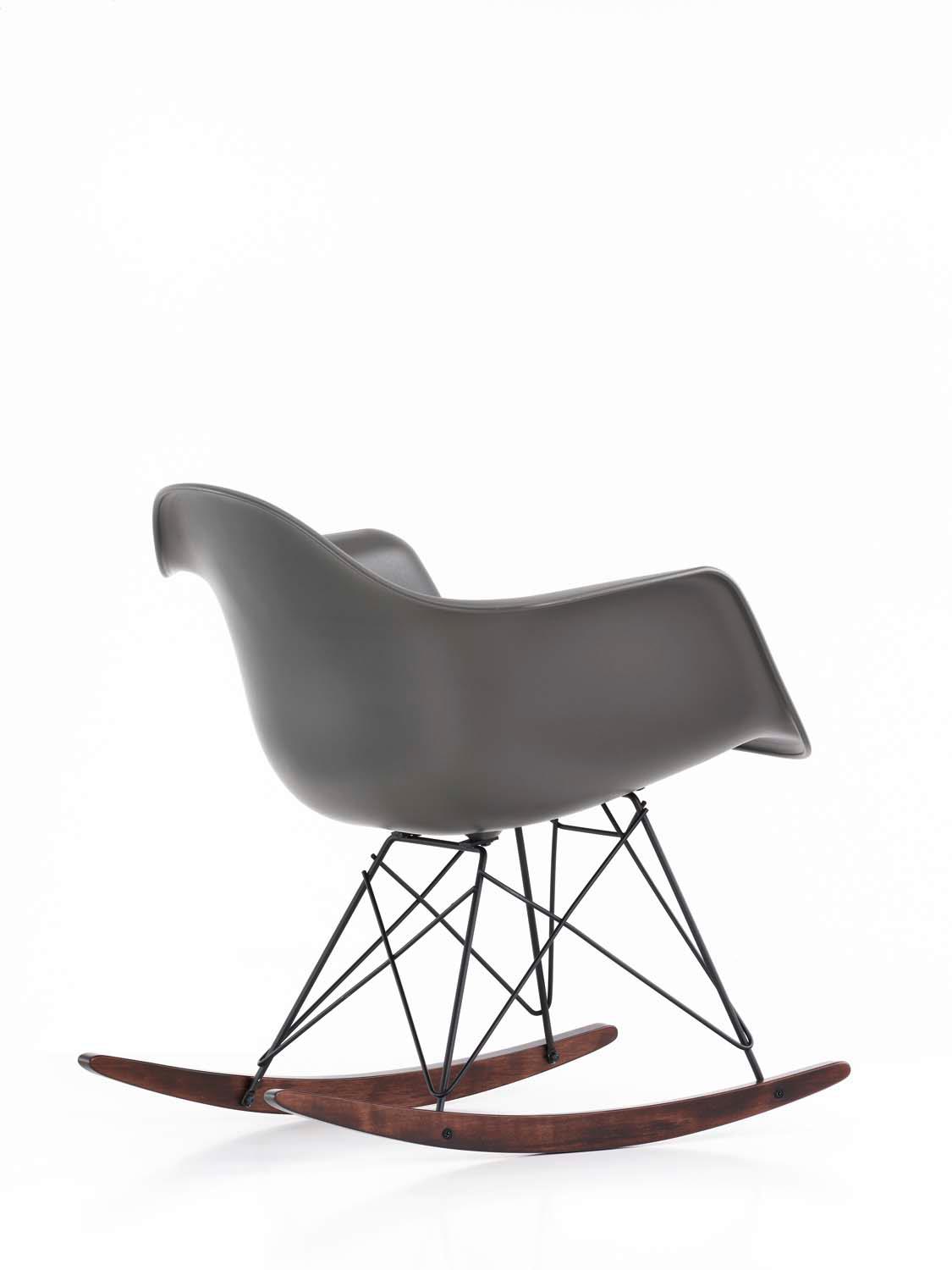 eames plastic armchair-01