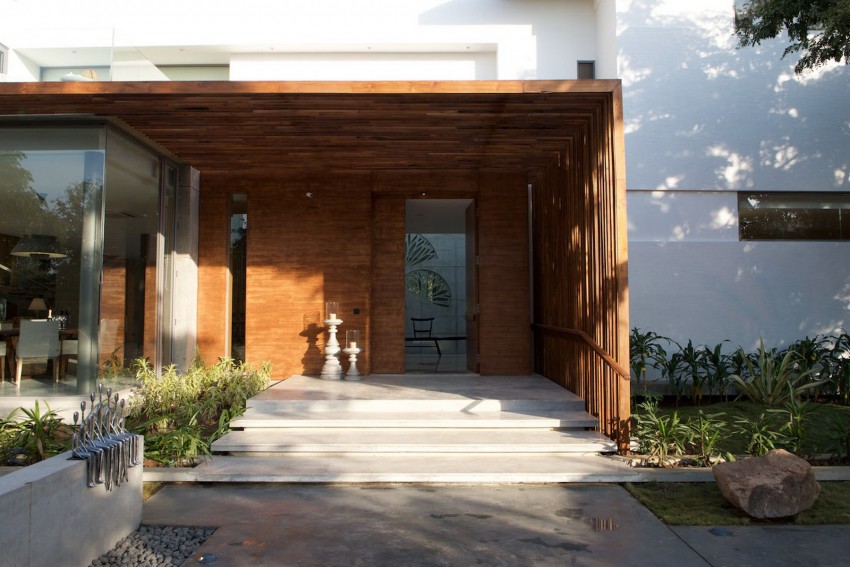 entry and exit of life-02