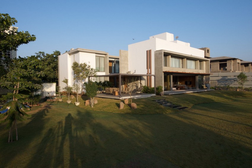 entry and exit of life-04