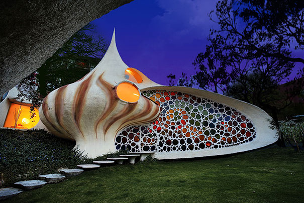 fabulous houses in the real world-06