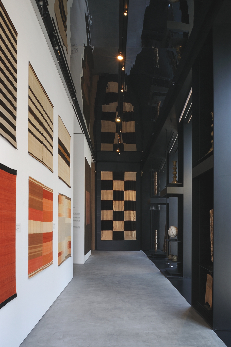 flagship store in beirut-03