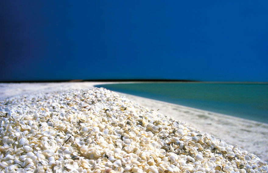 great beaches around the world-04