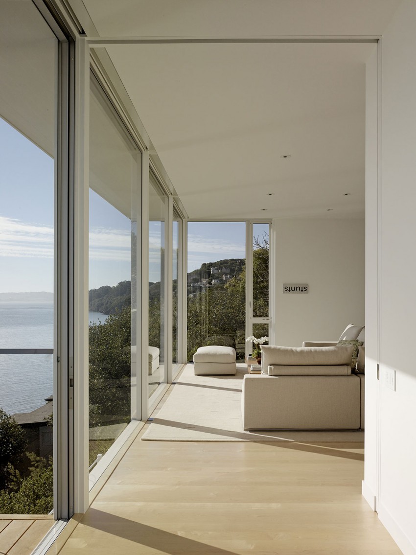 Яркий пол дома  Sausalito Hillside Remodel от Turnbull Griffin Haesloop Architects