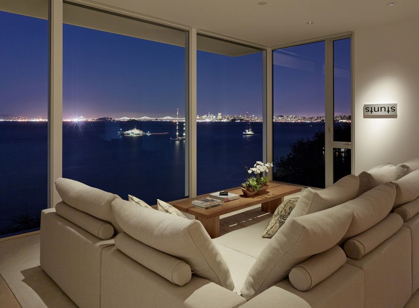 Панорама с дома  Sausalito Hillside Remodel от Turnbull Griffin Haesloop Architects