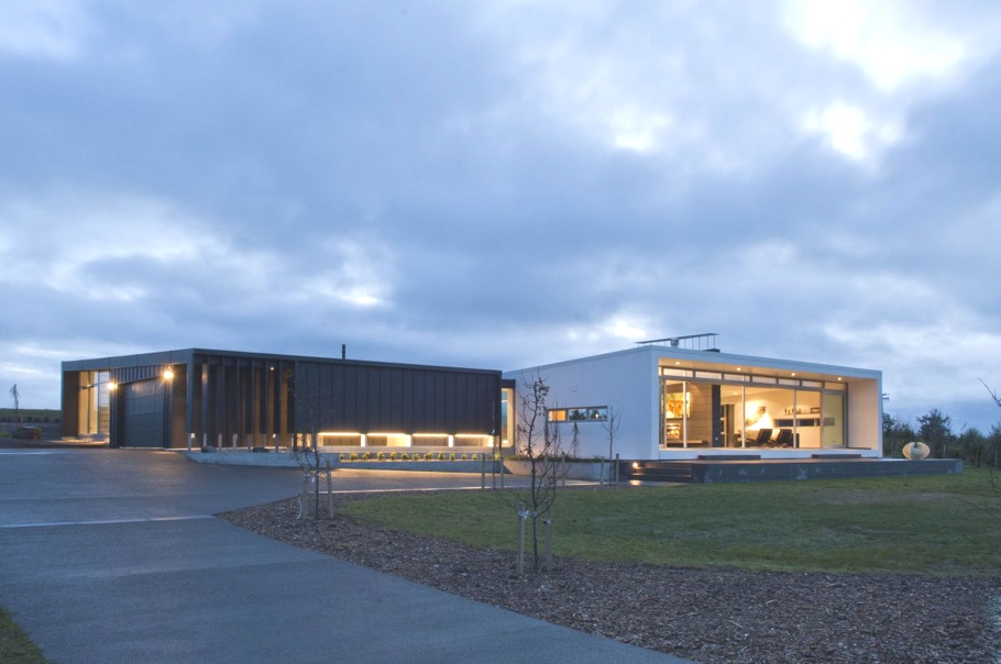 Уличная столовая особняка Dixon House от Designgroup Stapleton Elliott