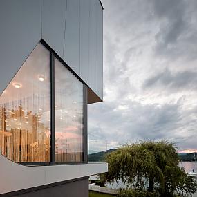 modern lake house-27