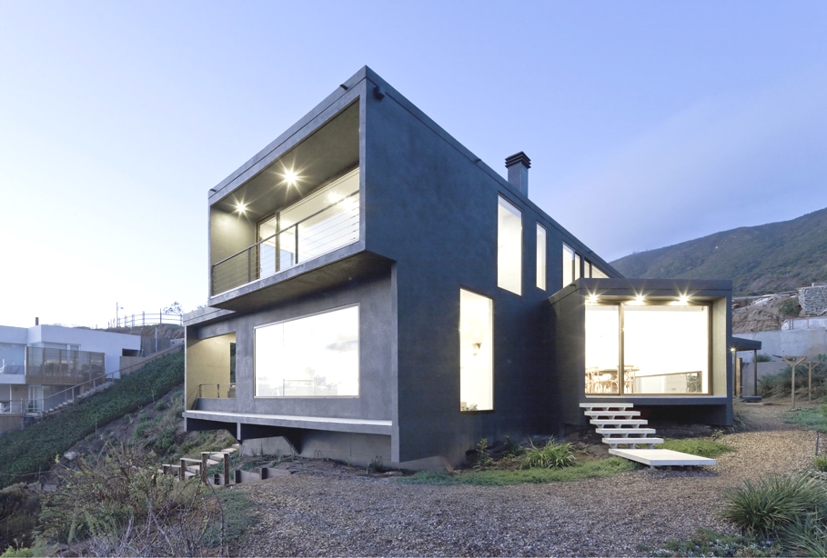 Внешний вид прибрежного дома от LAND Arquitectos