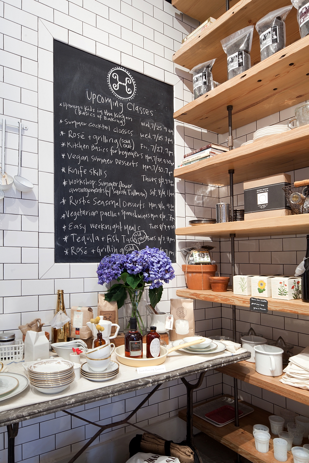 renovated cafe design-07