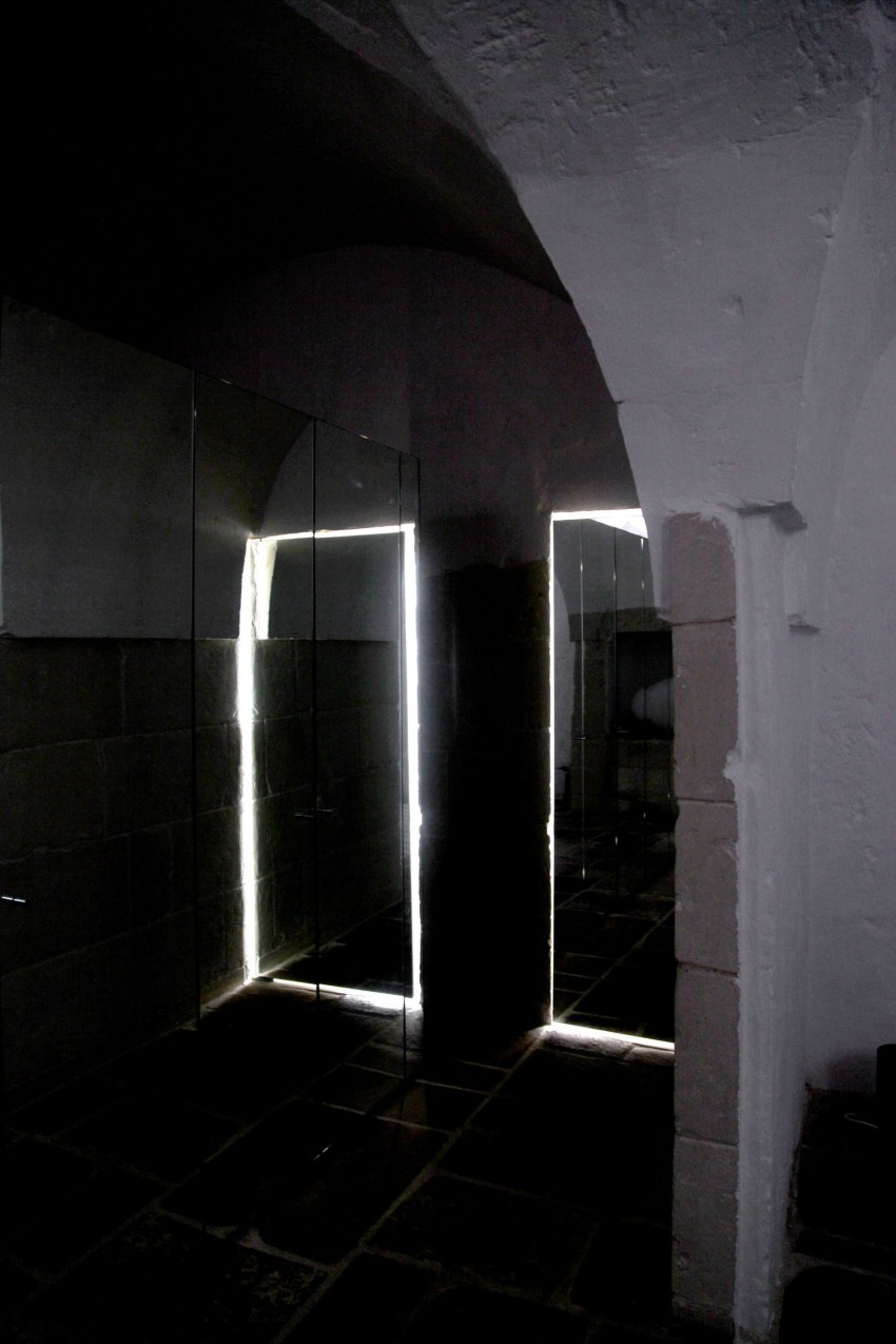 Прозрачне двери резиденции Renovation от Ludovica+Roberto Palomba