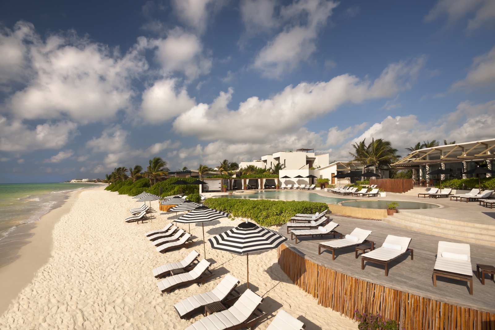 Пляж отеля Rosewood Mayakoba