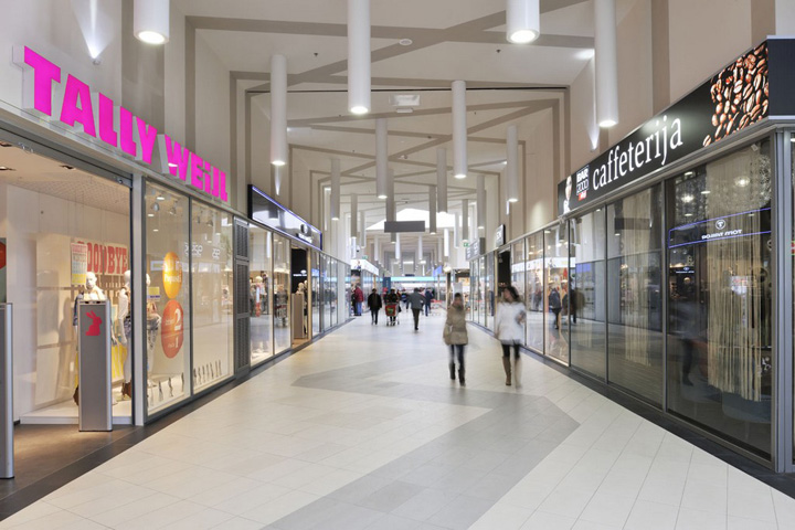 shopping-center-slovenia-01