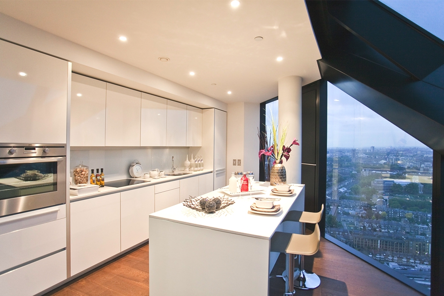 strata penthouse overlooking london-05