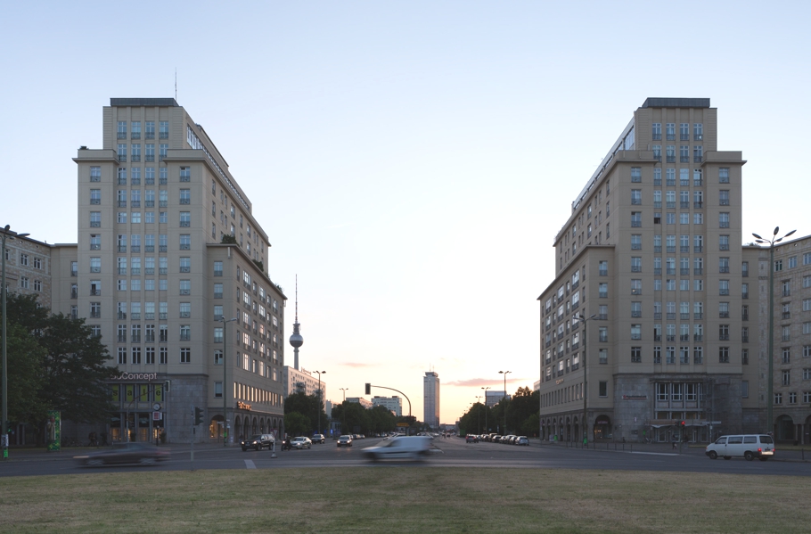 strausberger platz-06
