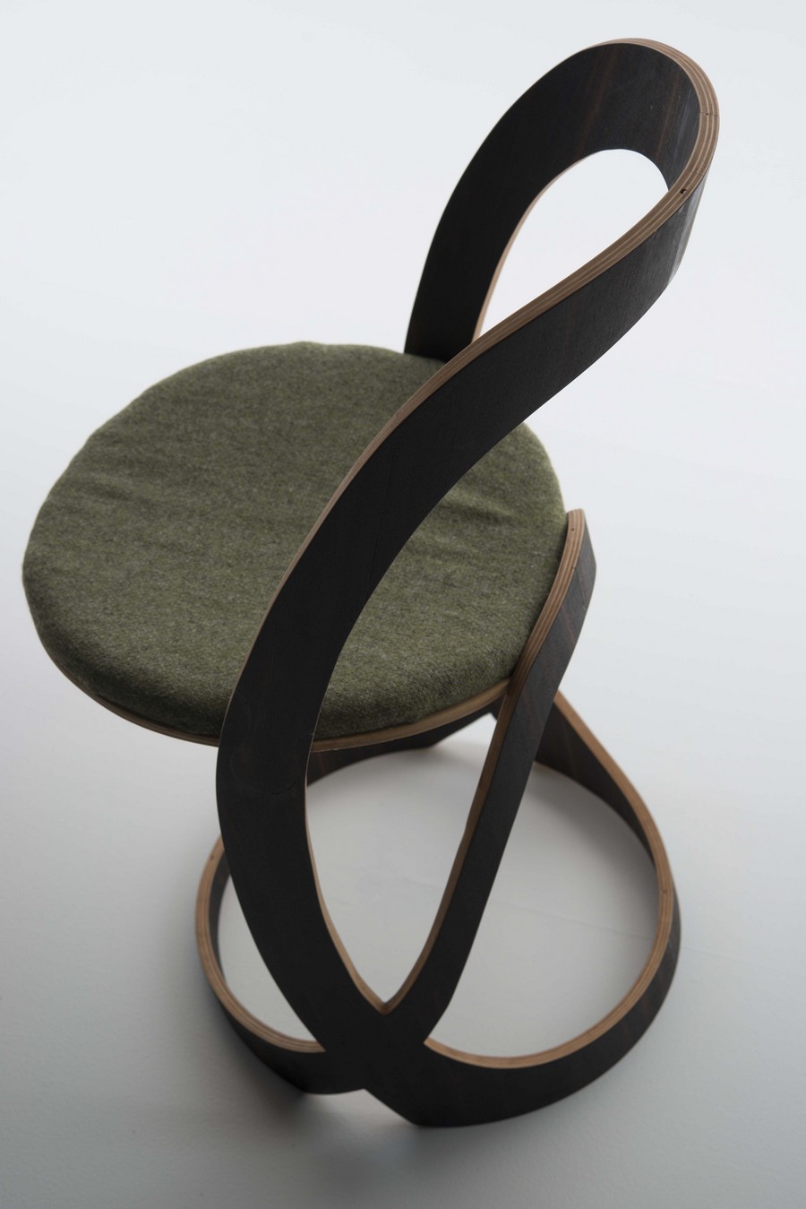 the original pi chair-01