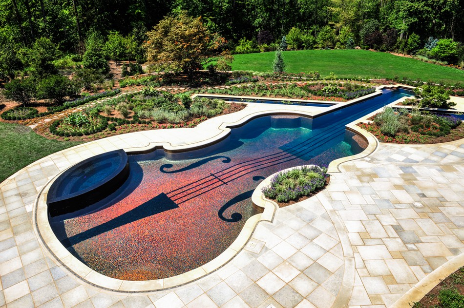 the pool in the form of large-scale copy violin-01