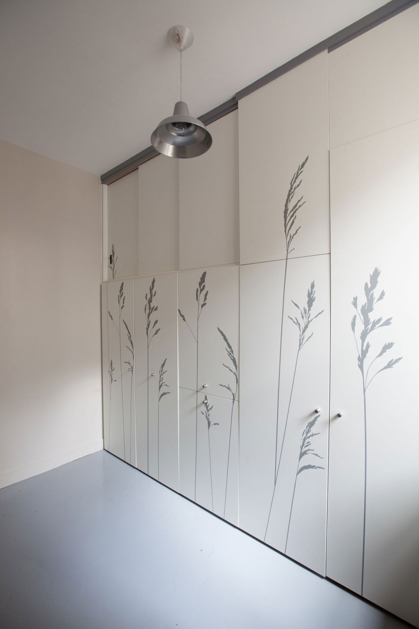 tiny apartment in paris-01