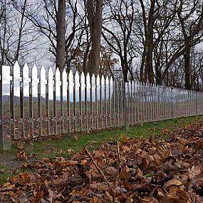 unusual mirror fence-04