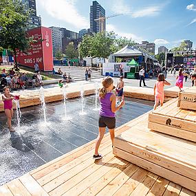 wooden terrace in montreal-01