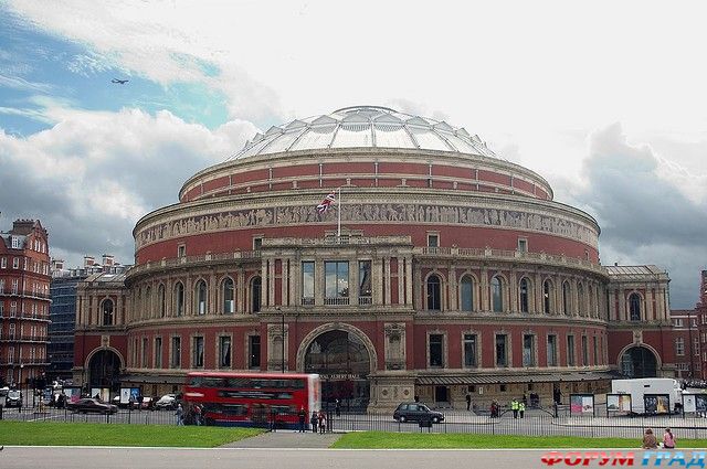 Музеи и театры