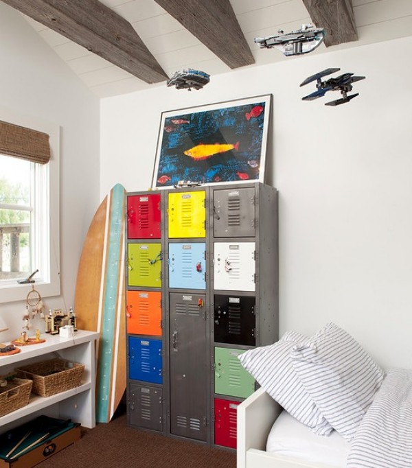 teenage-boys-room-lockers