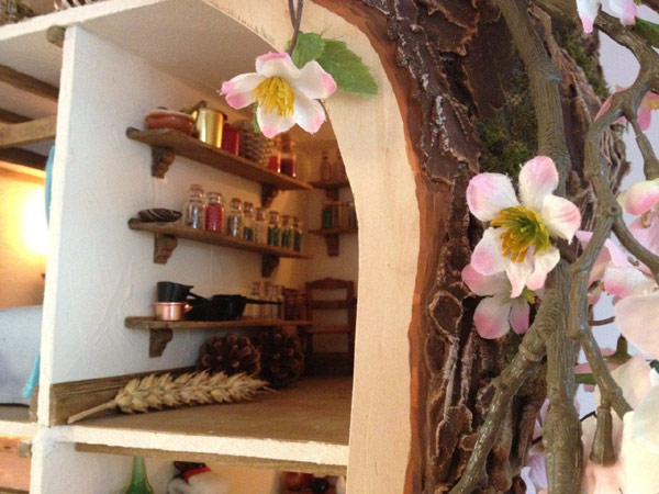 doll-tree-house-09