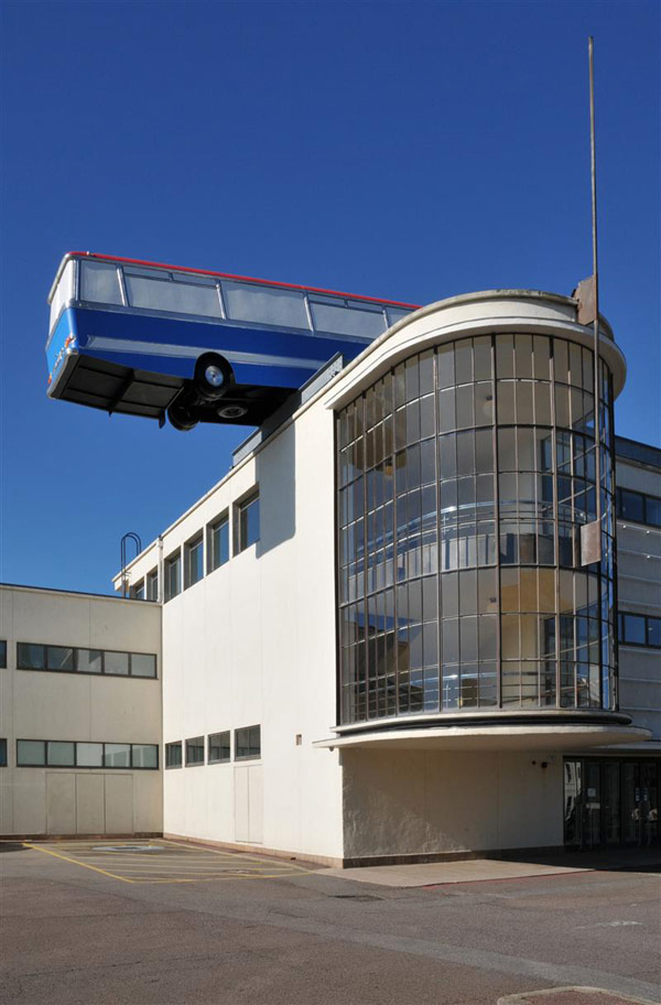 rooftop-coach-art-installation-1