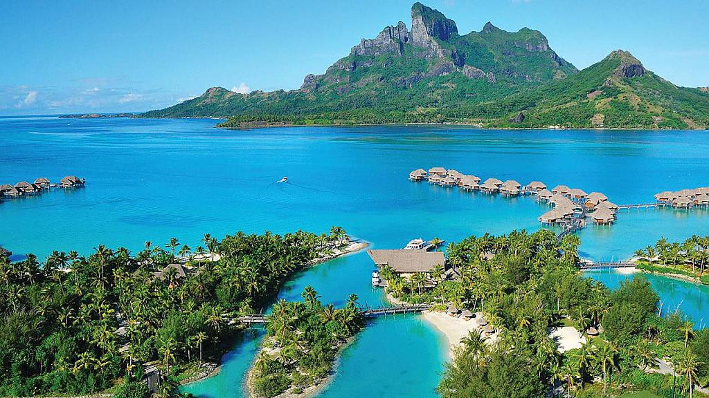 four-seasons-resort-bora-bora-03