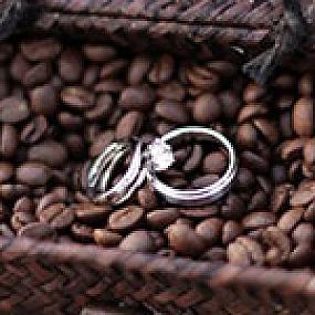 melissa-michaels-coffee-themed-backyard-wedding11-01