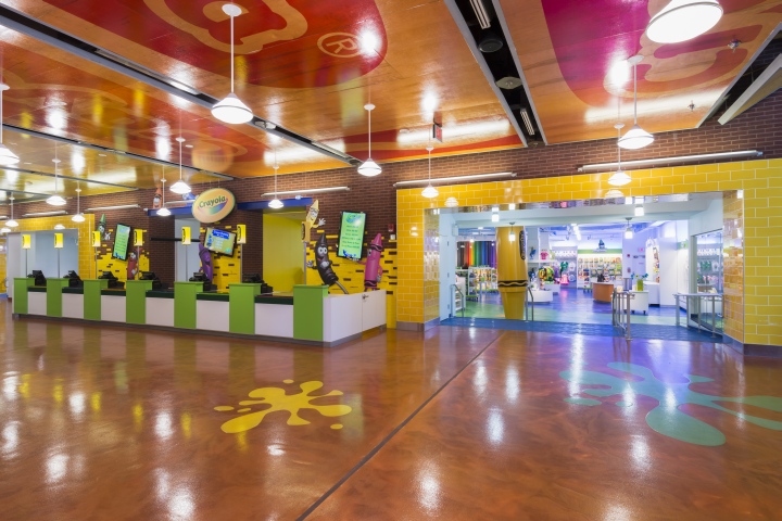 crayola-retail-store-idl-worldwide-reztark-design-easton-pennsylvania-04