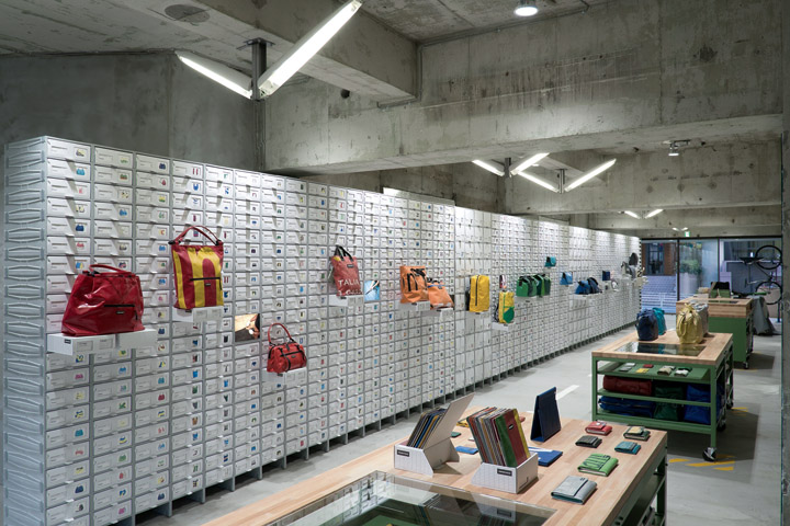 freitag-store-in-shibuya-by-spillmann-echsle-architekten-torafu-architects-tokyo-02